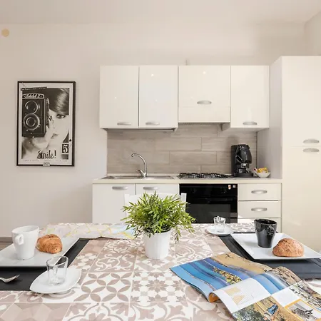 Cantieri Porto 公寓 巴勒莫